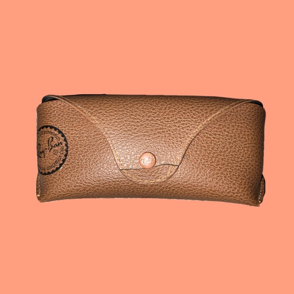 Ray-Ban Sunglasses - Picture 4 of 7